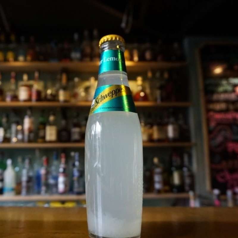 Schweppes Lemon (250 ml)