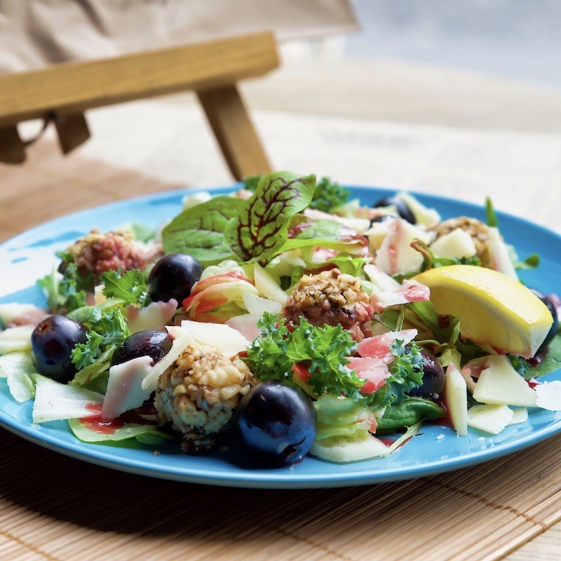 Gorgonzola salad (450 g)